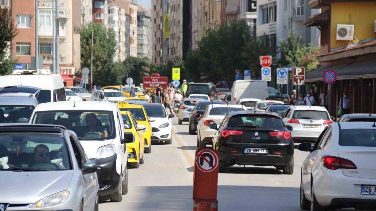 Milletvekili Hatipoğlu: "Eskişehir’in korkunç bir trafik sorunu var"