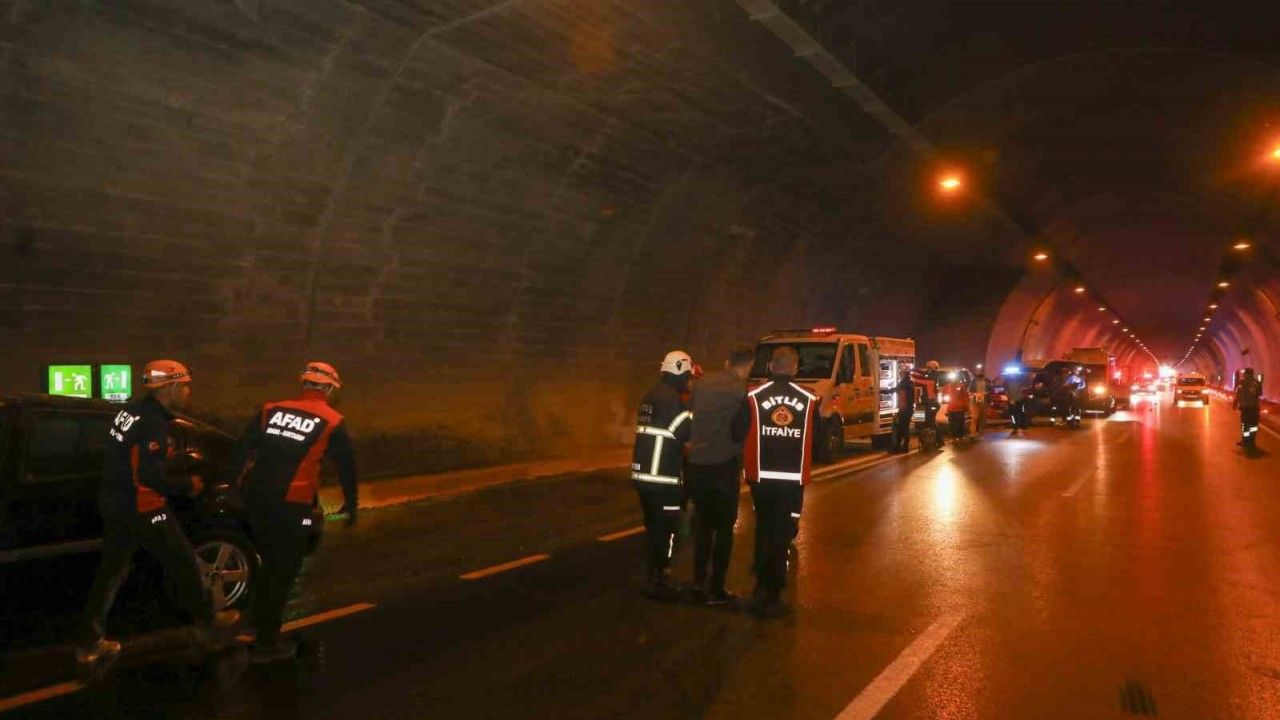 Bitlis’te trafik kazası tatbikatı gerçekleştirildi