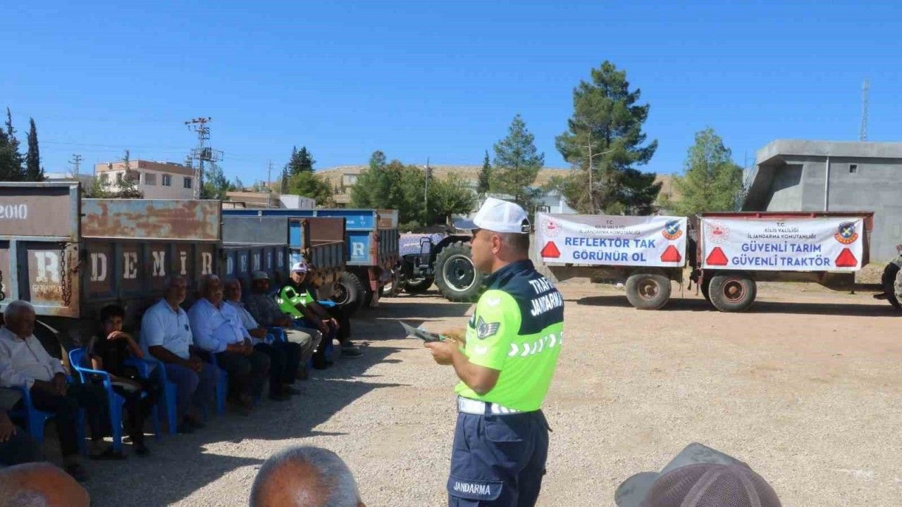 Kilis’te çiftçilere ‘’Güvenli Traktör Kullanımı’’ eğitimi verildi
