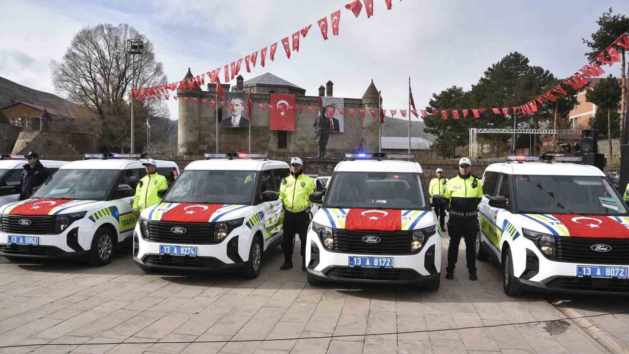 Bitlis'te güvenlik güçlerinin araç filosu güçlendirildi