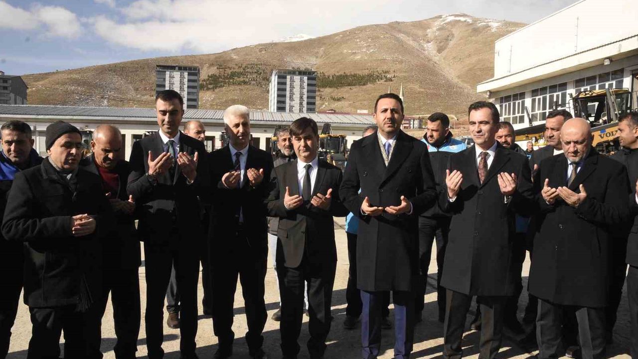 Bitlis'te karla mücadele toplantısı gerçekleştirildi