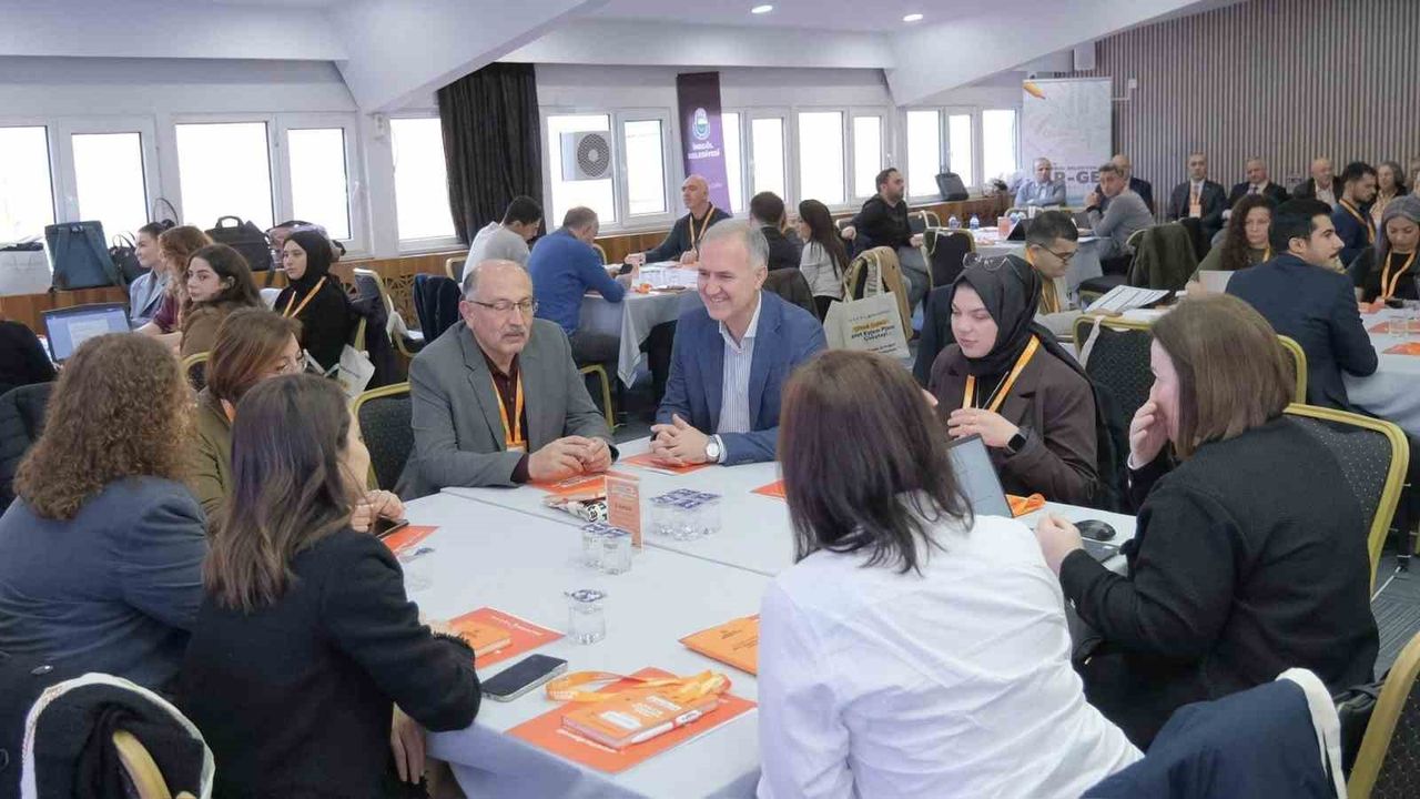 İnegöl Belediyesi'nden çocuk odaklı afet eylem planı çalıştayı yapıldı