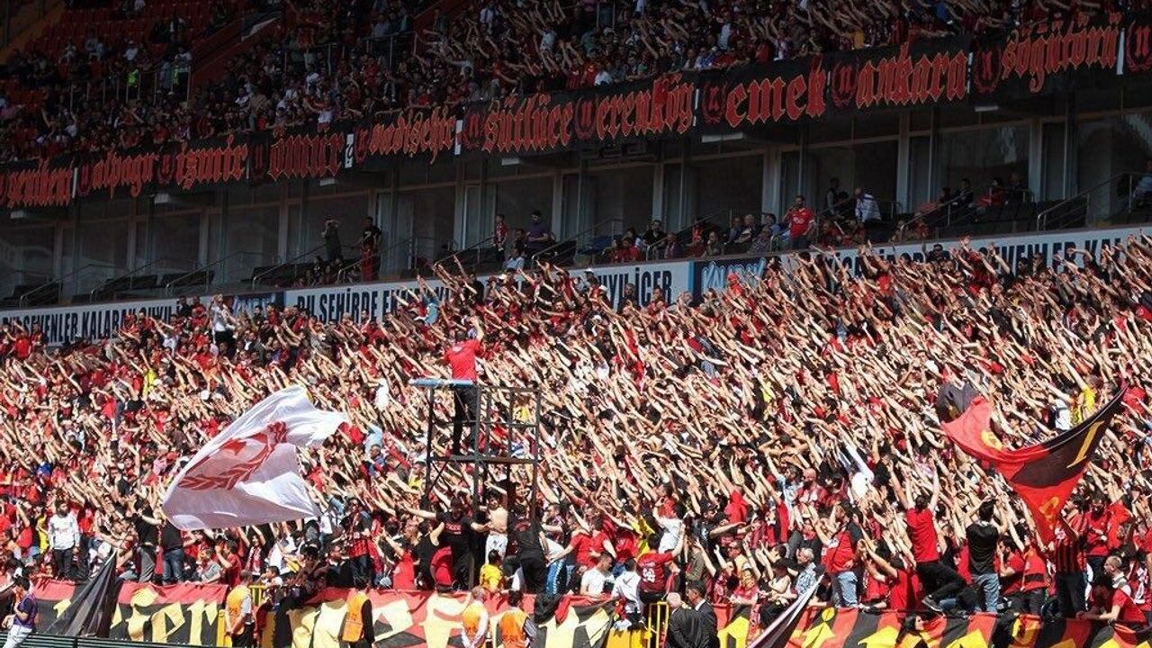 Milletvekili Hatipoğlu'ndan taraftara çağrı