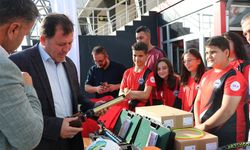 KAYSER'Lİ SPORCULARA SPOR MALZEMELERİ TÖRENLE DAĞITILDI