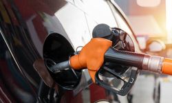 Araç sahiplerine kötü haber; Benzine 1.11 lira zam geldi