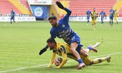 Erciyes 38 FK rakibine adeta gol yağmuruna tuttu