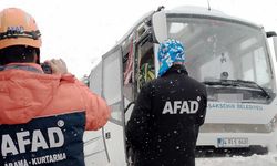 Cenaze taşıyan minibüs devrildi: 22 yaralı