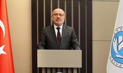 Rektör Karamustafa: 'Kandiller, toplumsal birlikteliği güçlendiren, manevi değerleri diri tutan özel zamanlardır'