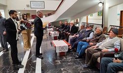 AKİB’den Huzurevi sakinlerine bayram ziyareti