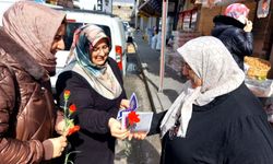 Saadet Partisi Kayseri Kadın Kolları’ndan 8 Mart’ta sahada anlamlı çalışma