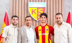 Kayserispor, Kayra Cihan ile 3 yıllık sözleşme imzaladı