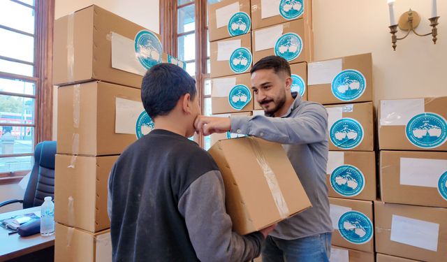 Çocuklar Üşümesin Kampanyasında 500 Çocuk Giydirildi