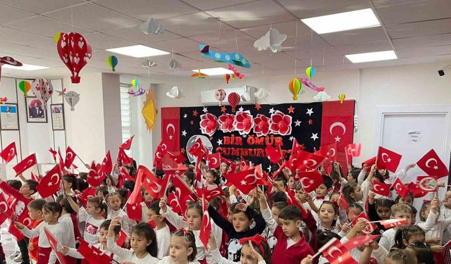 Pursaklar’ın Nezaket Okullarında Cumhuriyet Bayramı coşkusu