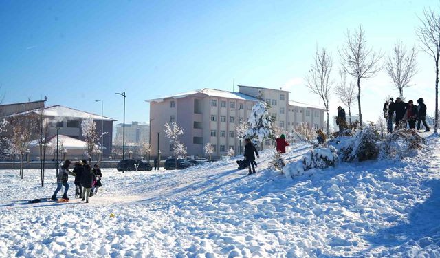 Muş'ta eğitime 1 gün ara verildi