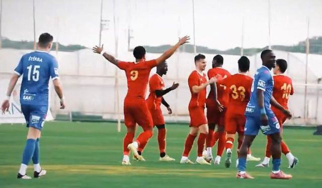 Kayserispor hazırlık maçında Cumhuriyeti ekibini yendi