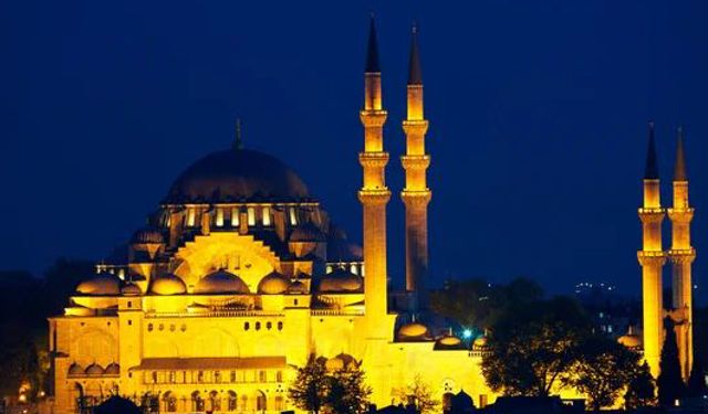 Miraç Kandili bu gece idrak edilecek