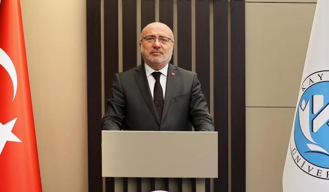 Rektör Karamustafa: 'Kandiller, toplumsal birlikteliği güçlendiren, manevi değerleri diri tutan özel zamanlardır'