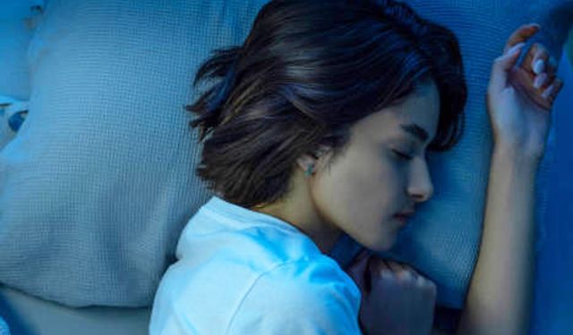 Günlerce süren uyku ve ataklarla gelen nadir hastalık: Uyuyan güzel sendromu