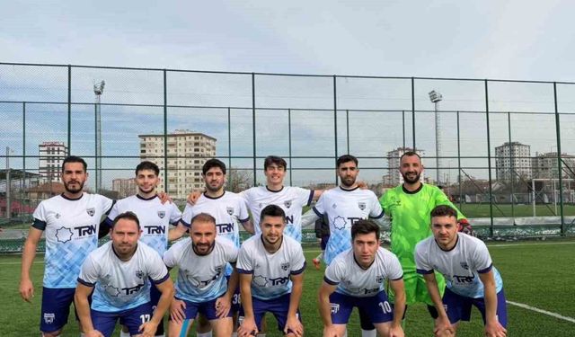 Başakpınarspor geriden gelerek kazandı