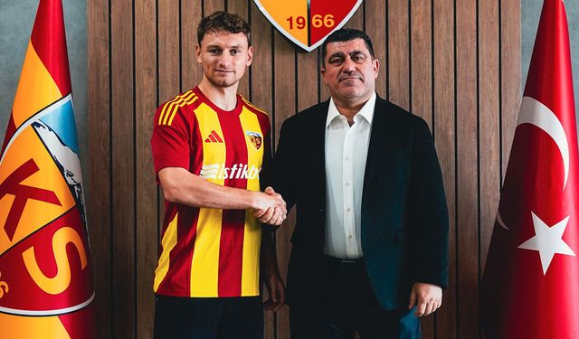 Kayserispor'un yeni golcüsü Fedor Chalov Kayseri'ye geldi