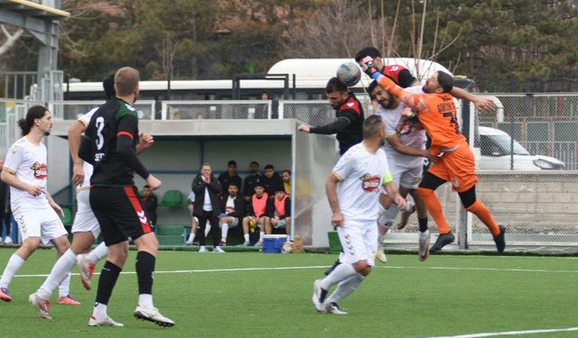 Kocasinan Şimşekspor 3 maç sonra evinde kazandı