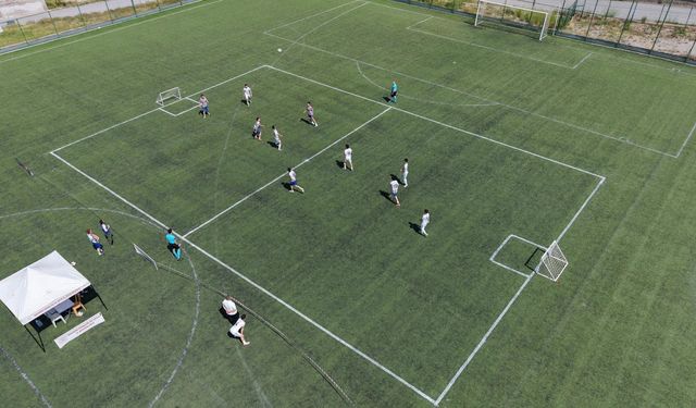 Kayseri’de 5x5 Futbol Gençlik Kupası Bölge Finali Başladı