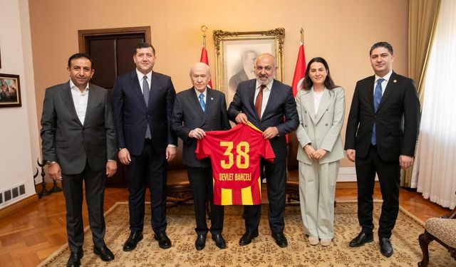 Kayserispor yönetiminden Devlet Bahçeli’ye ziyaret