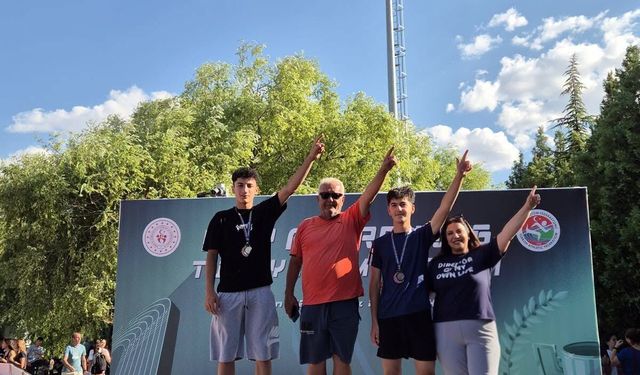 Kayserili sporcu atletizmde Türkiye üçüncüsü oldu