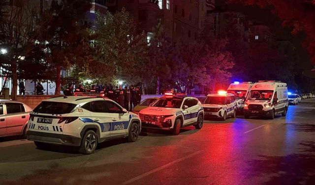 Önce babasını öldürdü, ardından intihar girişiminde bulundu