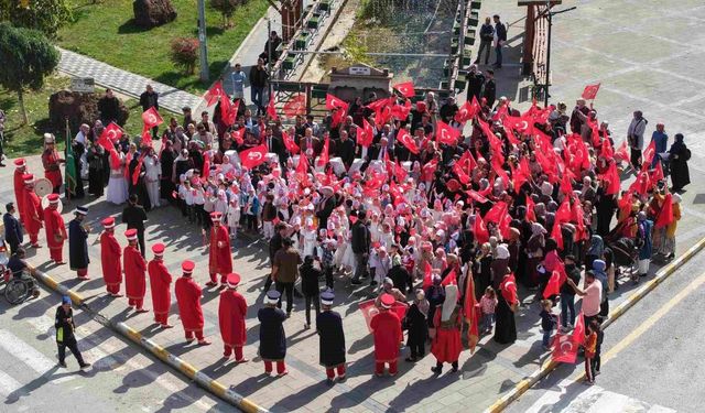 Yahyalı'da 161 minik öğrenci için Âmin Alayı Ve Bed'-i Besmele Töreni düzenlendi