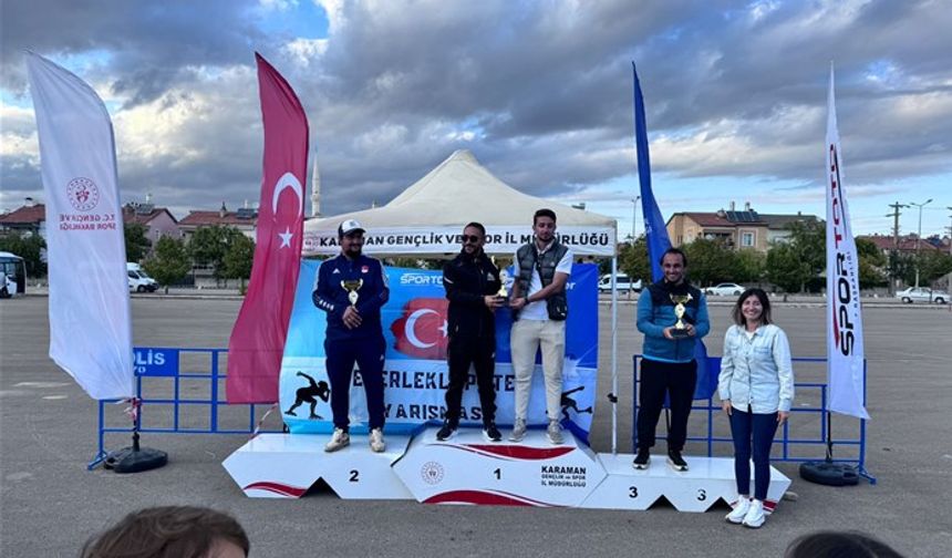 KAYSERİ'Lİ KAYKAY'CILAR TÜRKİYE İKİNCİSİ OLDULAR