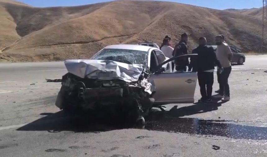 Hakkari’de trafik kazası: 4 yaralı