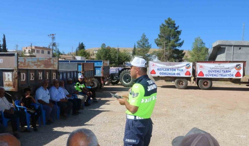 Kilis’te çiftçilere ‘’Güvenli Traktör Kullanımı’’ eğitimi verildi