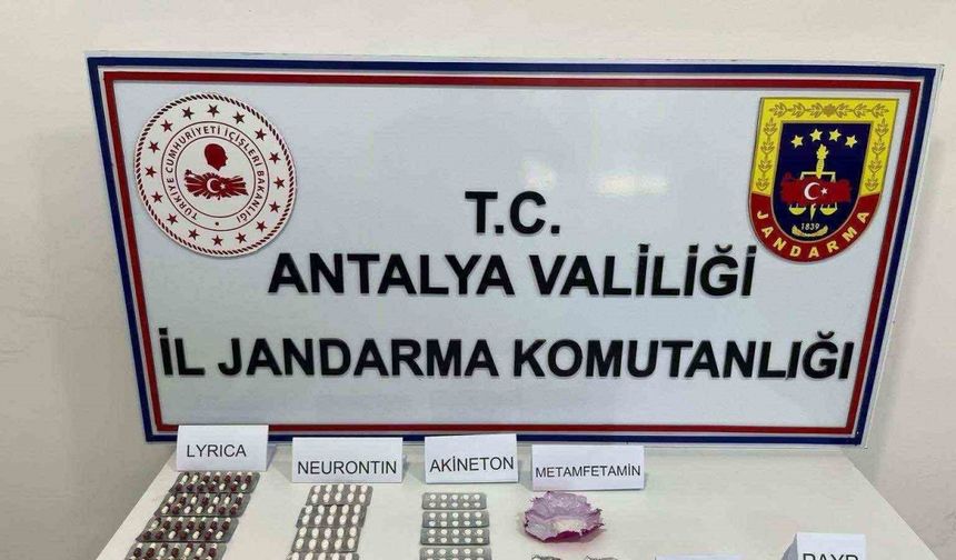 Antalya’da sentetik hap ve esrar ele geçirildi