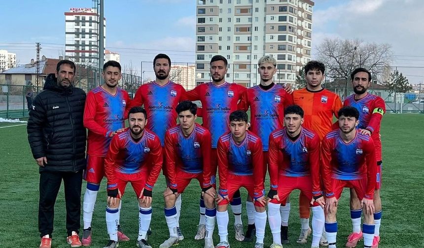 Döğerspor zirve yolunda 2 puan kaybetti