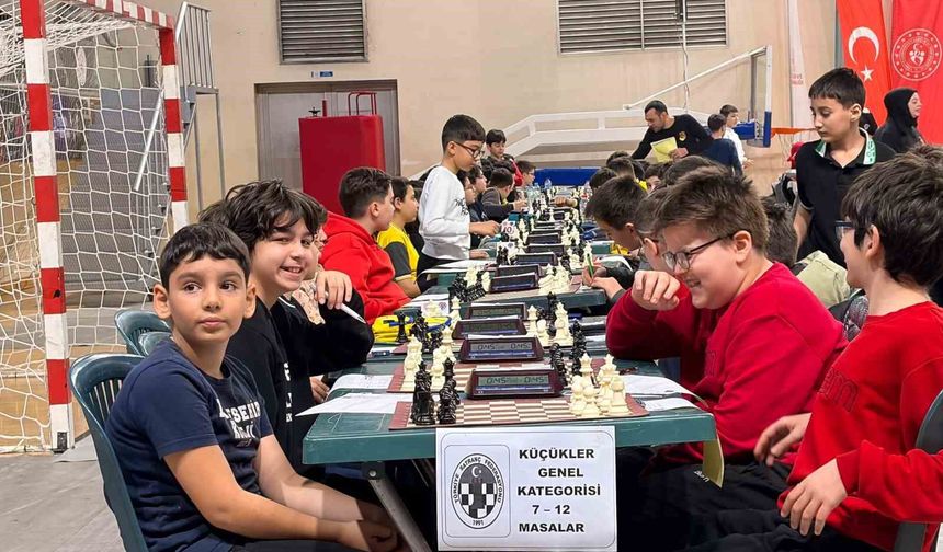 Kayseri Okul Sporları Satranç İl Birinciliği başladı