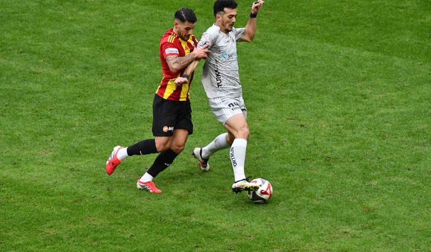 Trendyol Süper Lig: Kayserispor: 0 - Kocaelispor: 0 (İlk yarı)