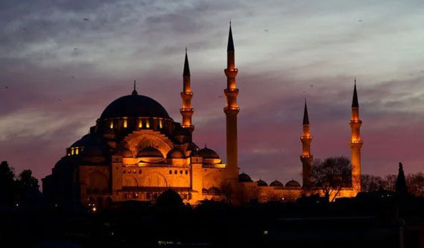 Kadir Gecesi bugün idrak edilecek