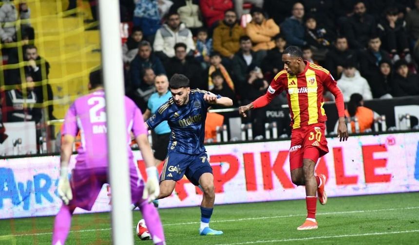 Kayserispor taraftarından Bilal'e tepki: 'Elin uzamıyor, dilin durmuyor'
