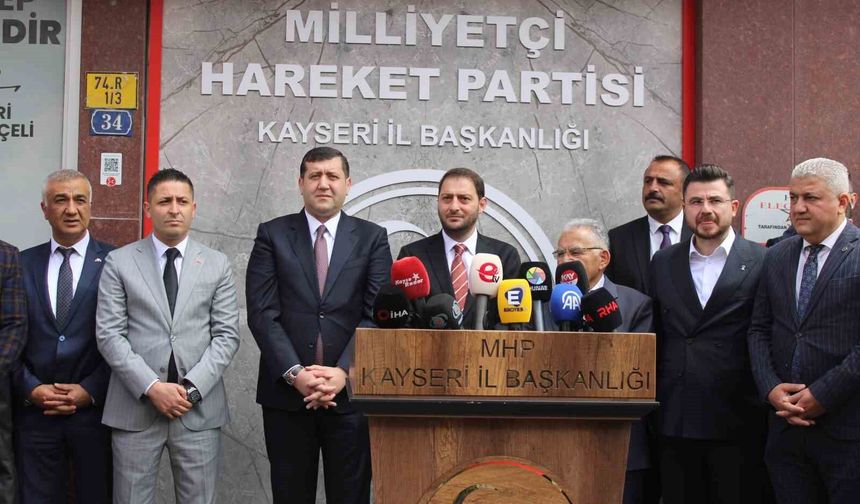 MHP'de bayramlaşma