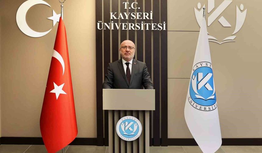 Rektör Karamustafa: 'Hiçbir düşmana boyun eğmeyen milletimiz; hainlere hak ettikleri dersi vermiştir'