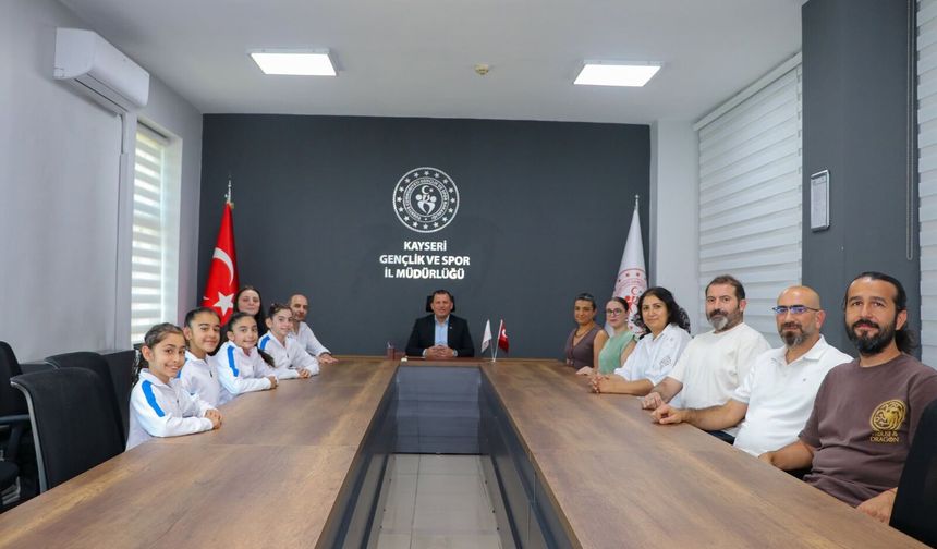 SEM barajını geçen cimnastikçilerden İl Müdürü Kabakcı'ya ziyaret