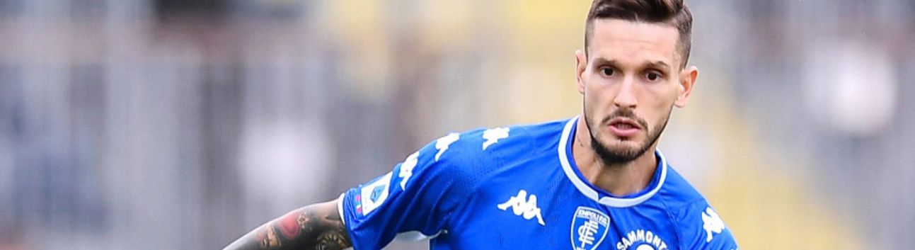 SAĞ BEK POLONYA'DAN